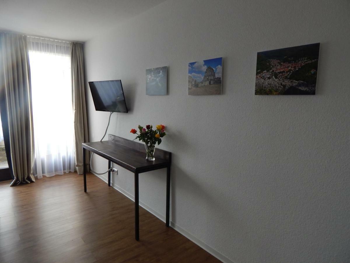 Free Apartment - Schoenblick Bad Urach Esterno foto